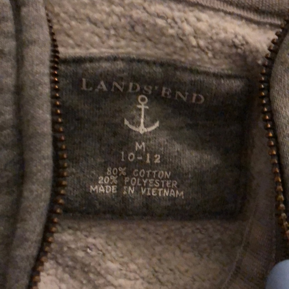 LANDS’END - Picture 2 of 2